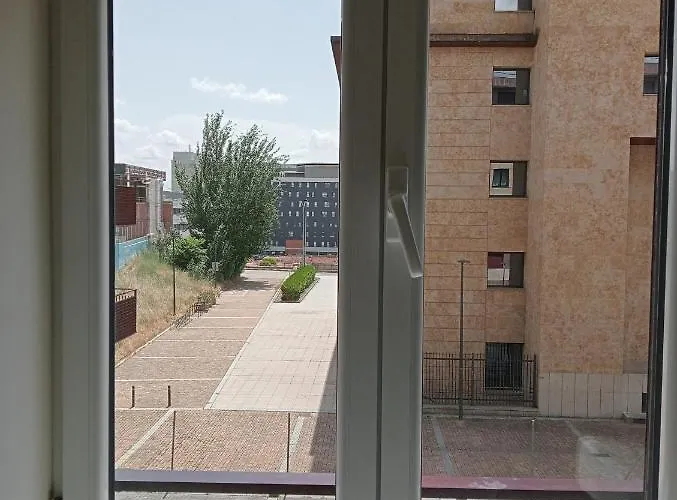 Jardines De La Muralla Free Parking 萨拉曼卡